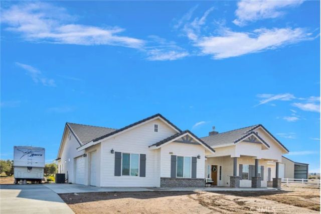 9177 Taylor Way, Phelan, CA 92371