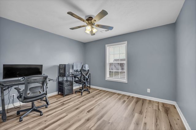 3723 Suiter Rd, Clarksville, TN 37040