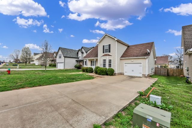 3723 Suiter Rd, Clarksville, TN 37040