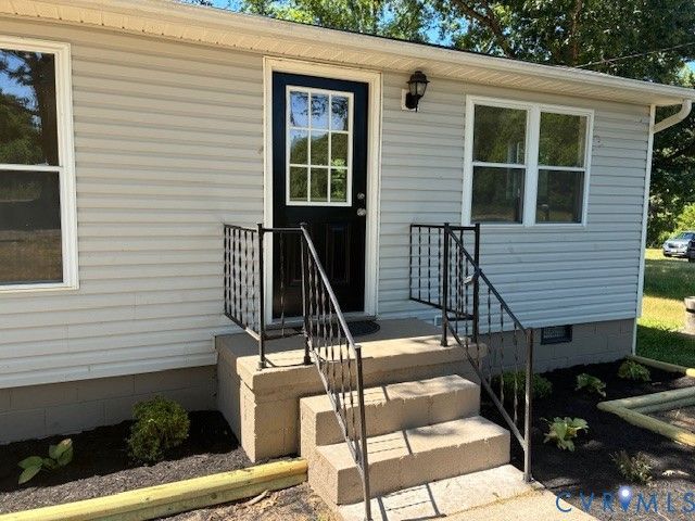 420 Rolling Path Rd, Louisa, VA 23093