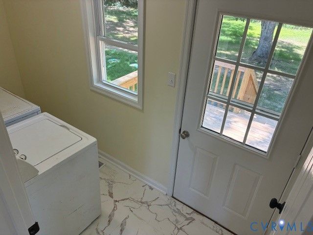 420 Rolling Path Rd, Louisa, VA 23093