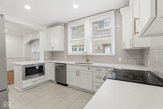 561 E 37th Street, Indianapolis, IN 46205