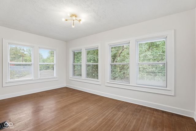 561 E 37th Street, Indianapolis, IN 46205