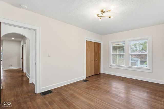 561 E 37th Street, Indianapolis, IN 46205