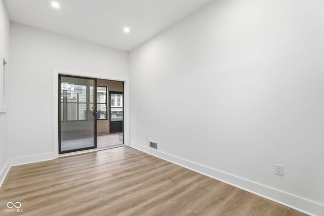 561 E 37th Street, Indianapolis, IN 46205