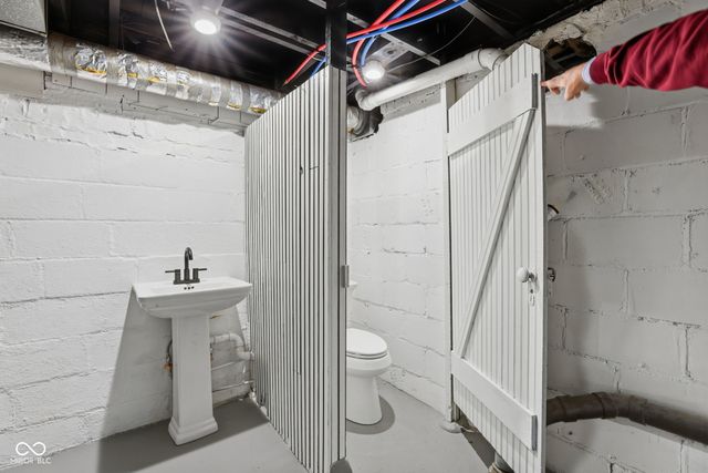 561 E 37th Street, Indianapolis, IN 46205