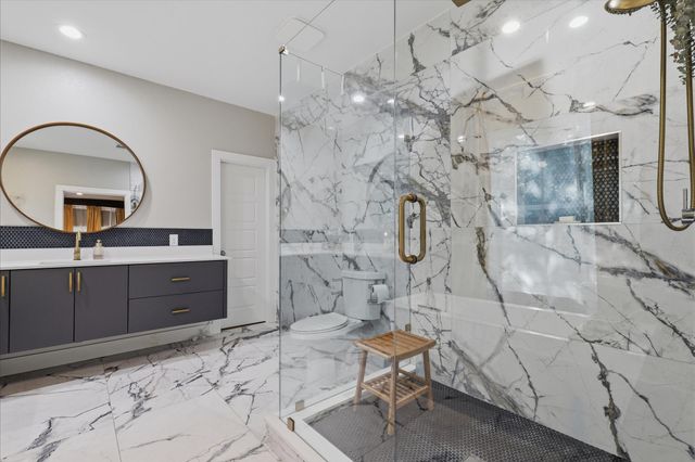 709 Woodbine Avenue, Dallas, TX 75203