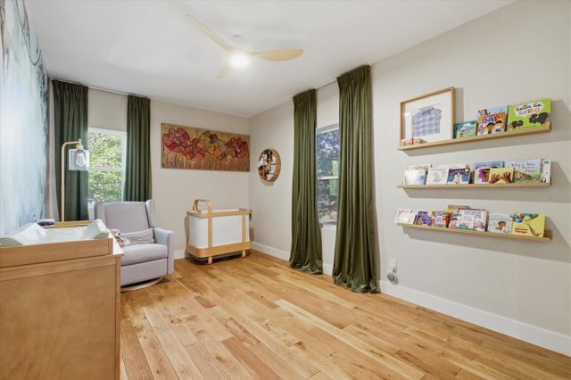 709 Woodbine Avenue, Dallas, TX 75203