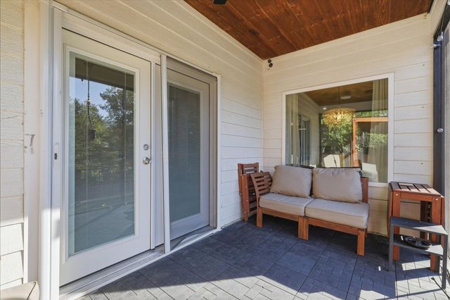 709 Woodbine Avenue, Dallas, TX 75203