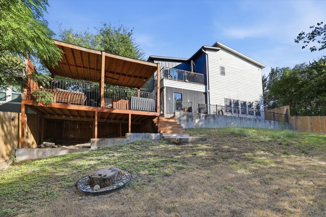 709 Woodbine Avenue, Dallas, TX 75203