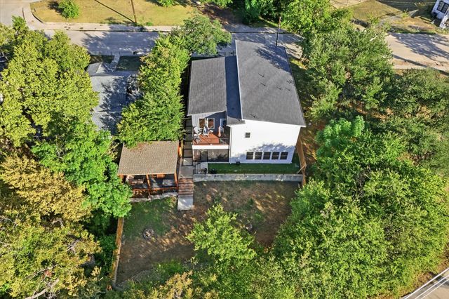 709 Woodbine Avenue, Dallas, TX 75203