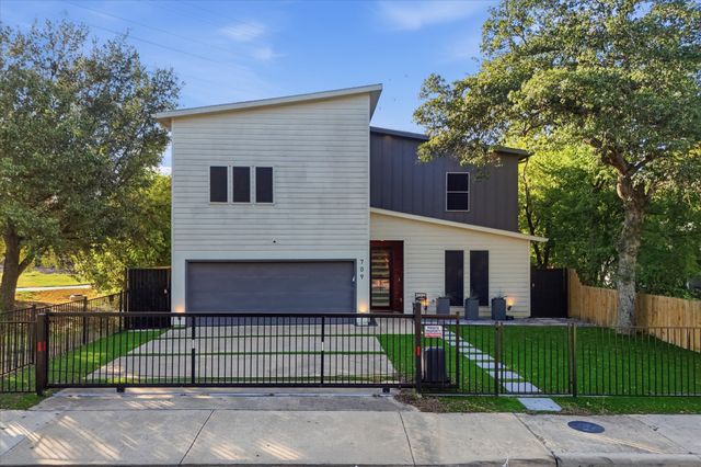 709 Woodbine Avenue, Dallas, TX 75203