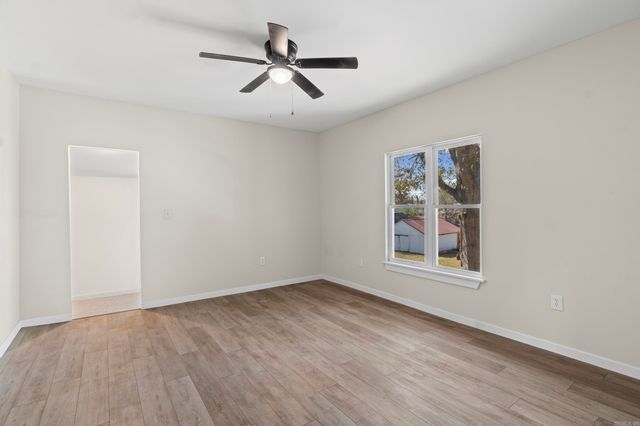 408 Monroe St., Judsonia, AR 72081