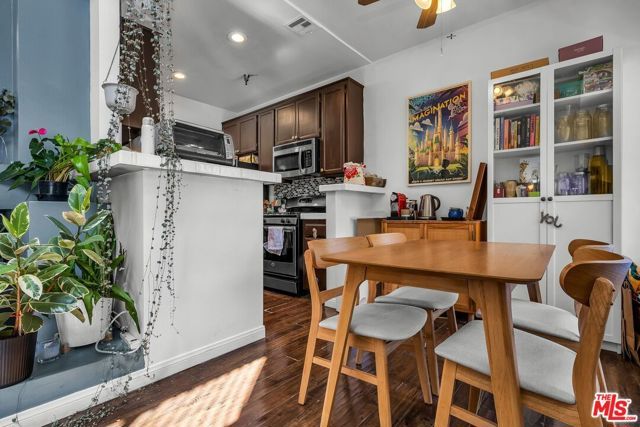 1546 Hi Point Street 201, Los Angeles, CA 90035