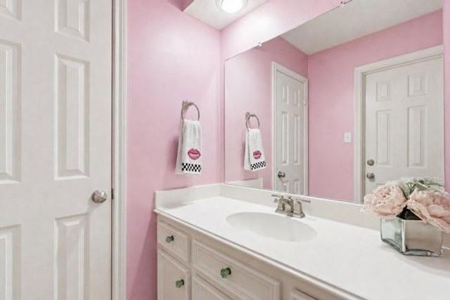 5834 Mountain View Drive, Kingwood, TX 77345