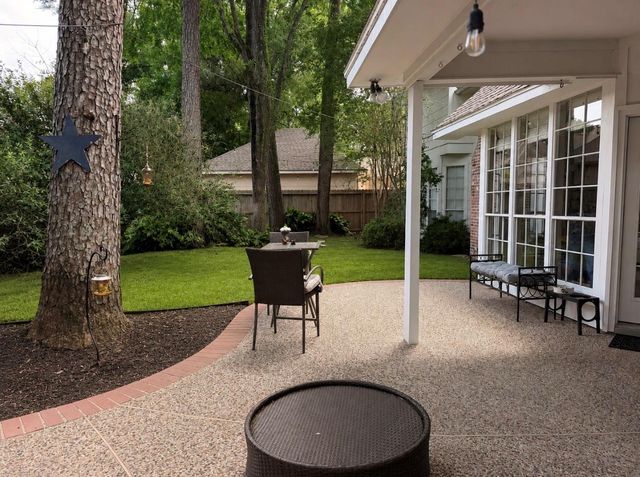 5834 Mountain View Drive, Kingwood, TX 77345