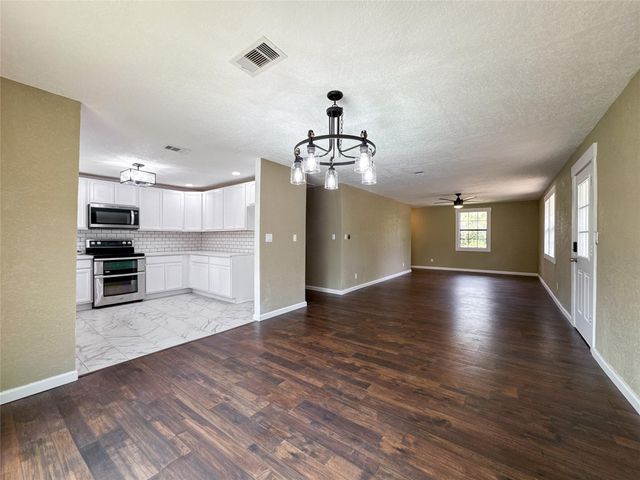 17958 County Road 426, Brazoria, TX 77422