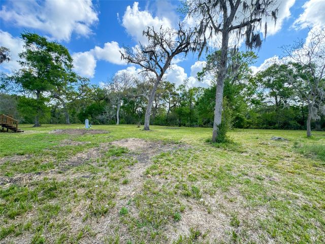 17958 County Road 426, Brazoria, TX 77422