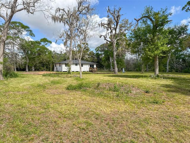 17958 County Road 426, Brazoria, TX 77422