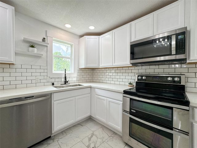 17958 County Road 426, Brazoria, TX 77422