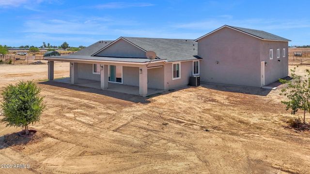 21028 N DENVER HILL Drive, Wittmann, AZ 85361