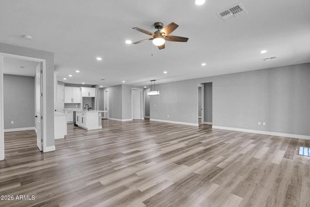 21028 N DENVER HILL Drive, Wittmann, AZ 85361