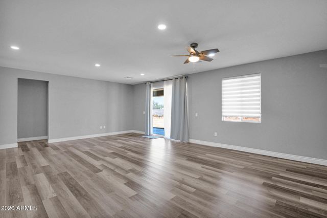 21028 N DENVER HILL Drive, Wittmann, AZ 85361