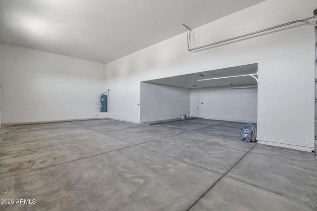 21028 N DENVER HILL Drive, Wittmann, AZ 85361