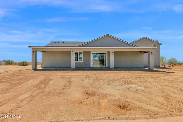 21028 N DENVER HILL Drive, Wittmann, AZ 85361
