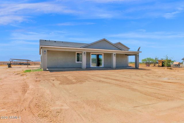 21028 N DENVER HILL Drive, Wittmann, AZ 85361