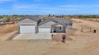 21028 N DENVER HILL Drive, Wittmann, AZ 85361