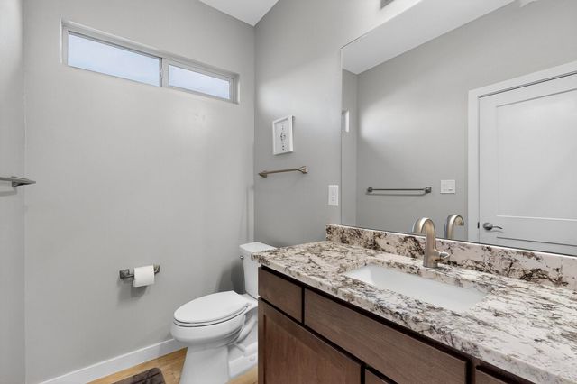 720 10th Avenue SE, Rio Rancho, NM 87124