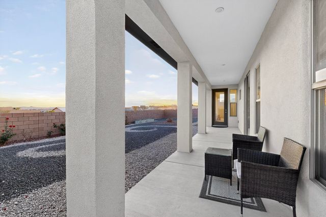 720 10th Avenue SE, Rio Rancho, NM 87124