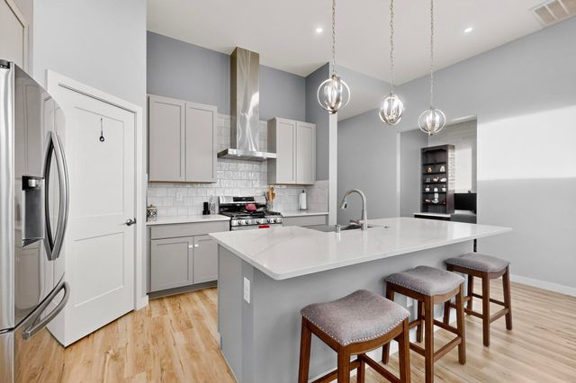 720 10th Avenue SE, Rio Rancho, NM 87124