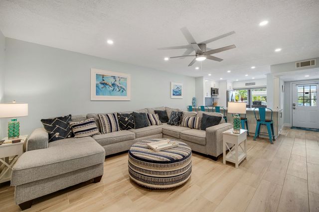 1637 NE Nautical Place 804, Jensen Beach, FL 34957