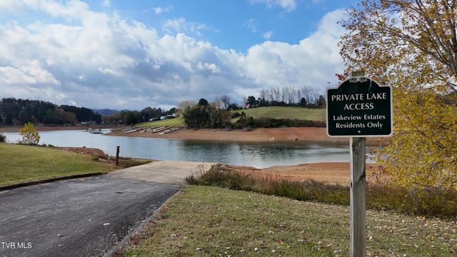 210 Lake View Estates Drive, Bristol, TN 37620