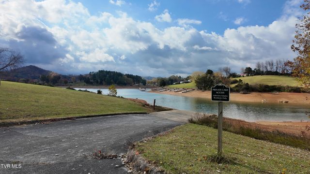210 Lake View Estates Drive, Bristol, TN 37620
