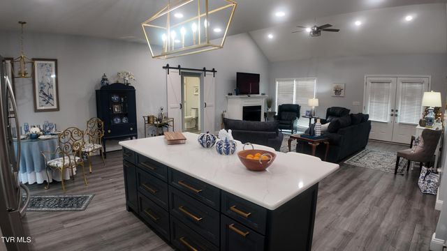 210 Lake View Estates Drive, Bristol, TN 37620