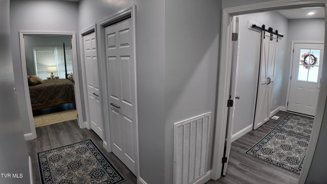210 Lake View Estates Drive, Bristol, TN 37620