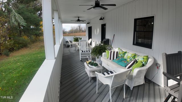 210 Lake View Estates Drive, Bristol, TN 37620