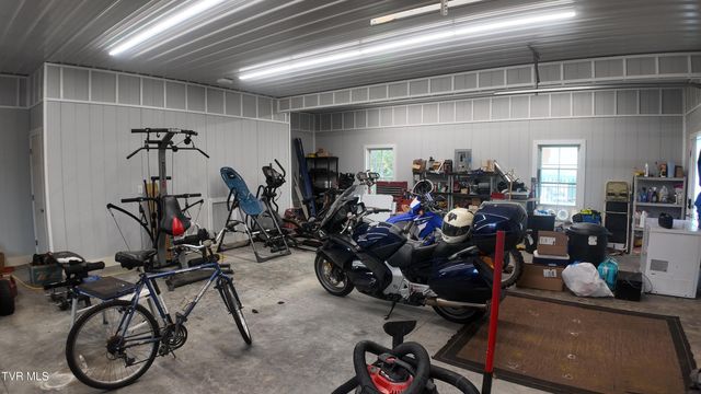210 Lake View Estates Drive, Bristol, TN 37620