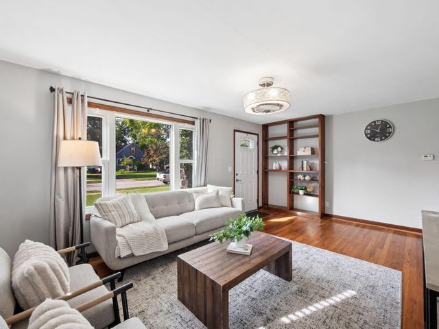 598 E Beechwold Boulevard, Columbus, OH 43214