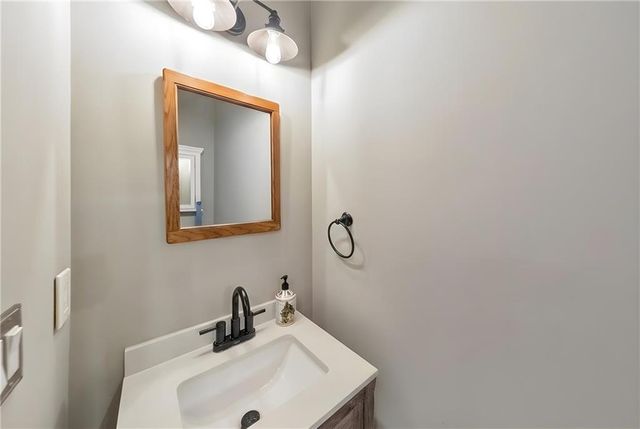 415 Mountain View Lane, Woodstock, GA 30188