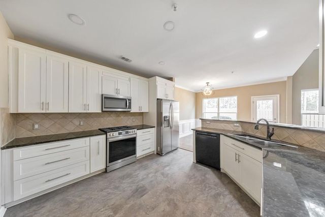 415 Mountain View Lane, Woodstock, GA 30188