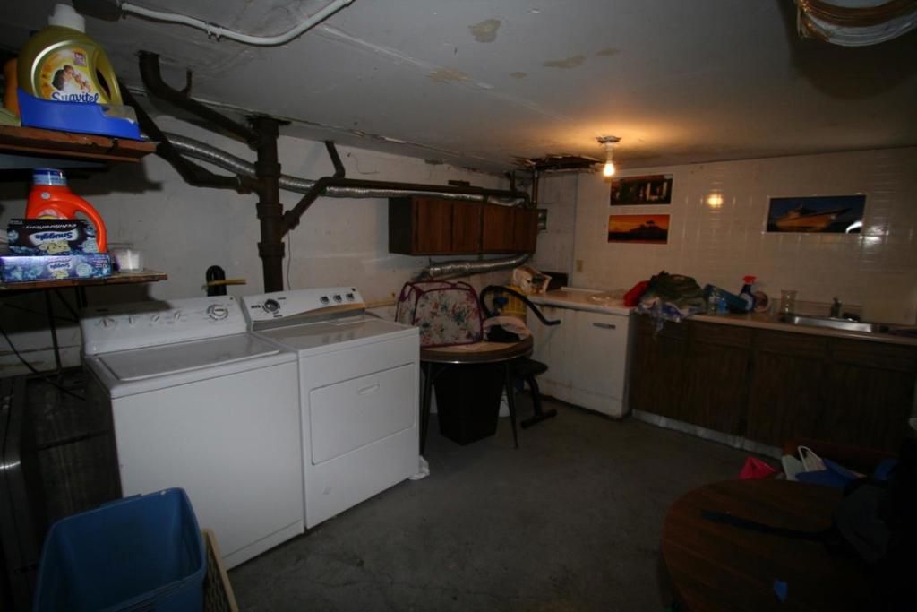 Image 16 of property listing at Address unavailable.