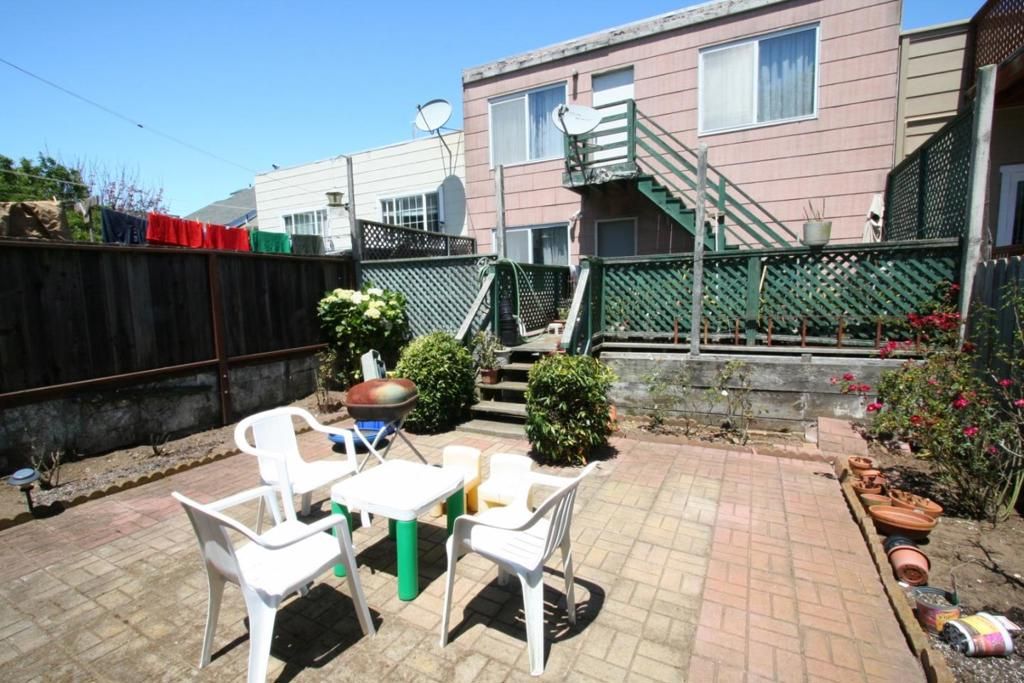 Image 19 of property listing at Address unavailable.