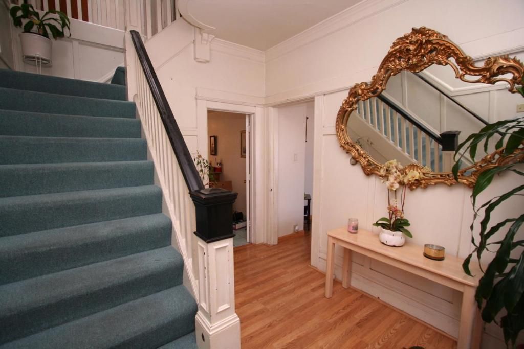 Image 2 of property listing at Address unavailable.