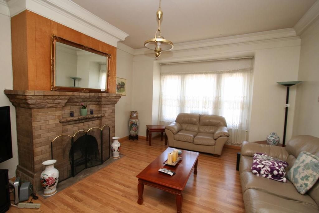 Image 3 of property listing at Address unavailable.