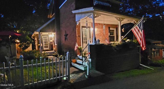 16 Elbow Street, Greenwich, NY 12834