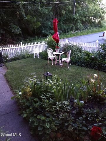 16 Elbow Street, Greenwich, NY 12834